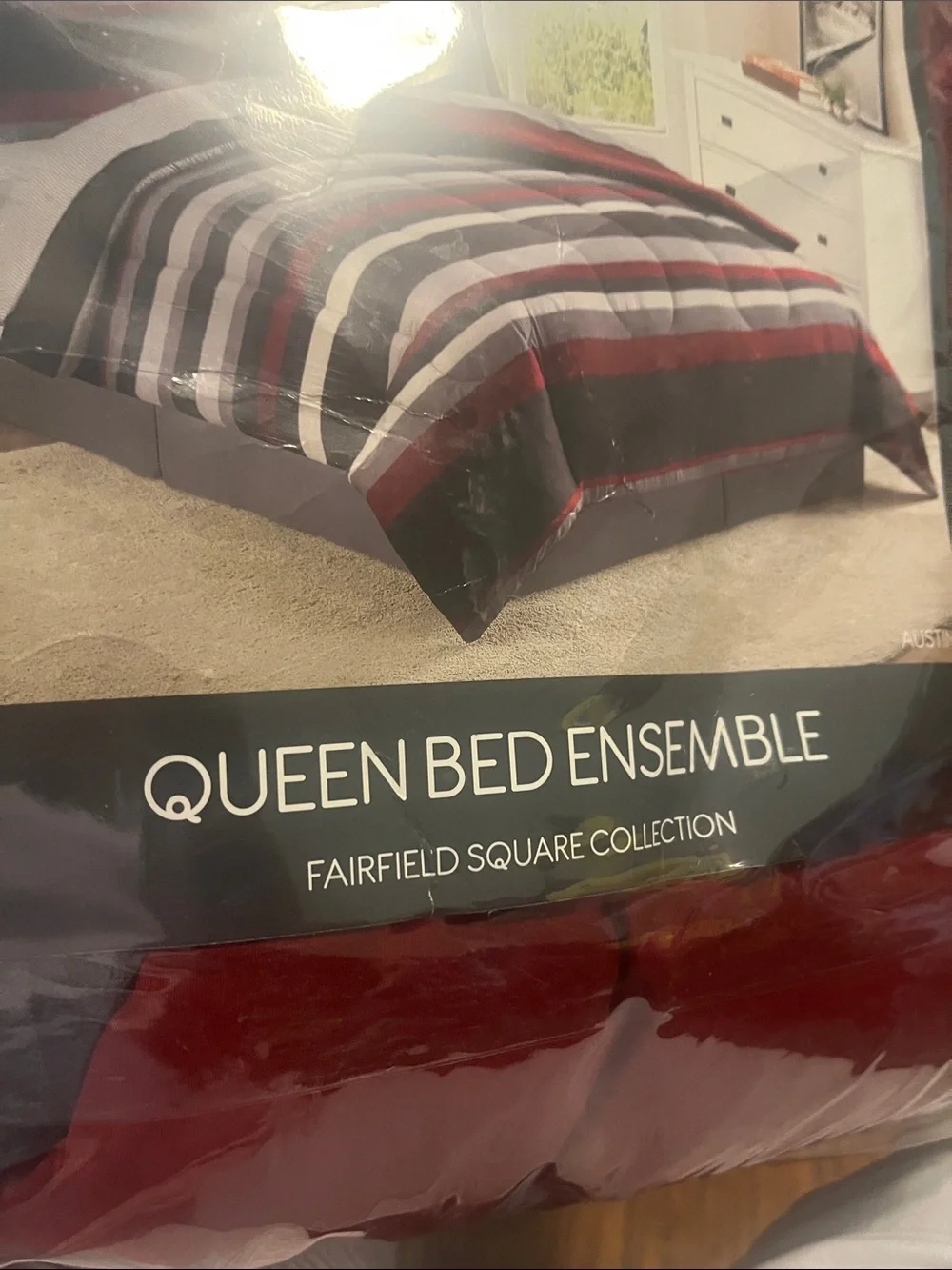 Fairfield Square Collection comfortable piece